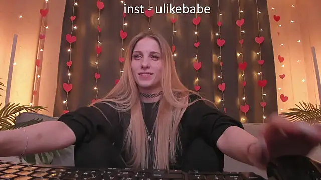 Anna Fink online show from February 28, 12:10 am