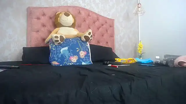 SHARICK GRECO online show from February 3, 12:14 pm