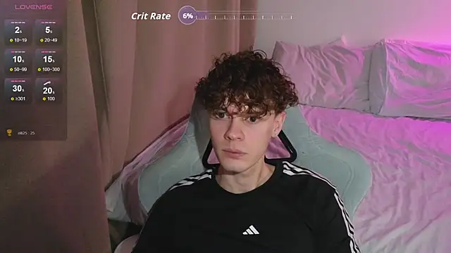 Snapshot of cute_thomas chatting on April 16, 7:47 pm cute thomas online show from April 16, 7:47 pm