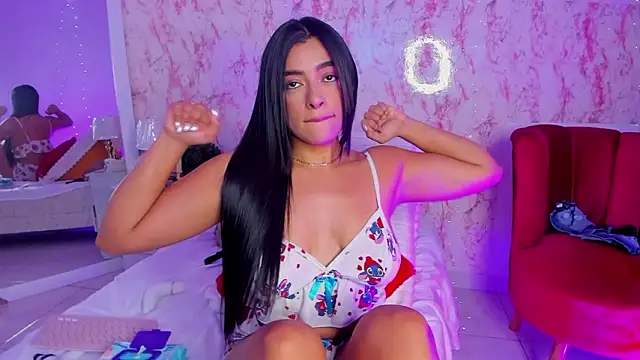 SophiieWilson  online show from February 24, 4:43 am