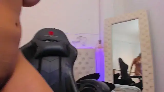 xiomara  cortes online show from February 15, 10:31 pm