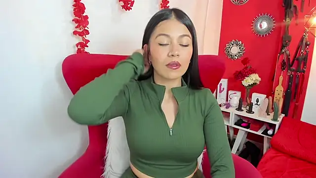 Snapshot of julieta_evans_ chatting on February 25, 7:36 pm julieta evans online show from February 25, 7:36 pm