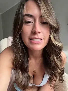Wetbabygirlxo online show from May 7, 2:00 pm
