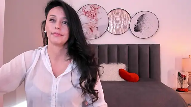 SaharaGarcia   online show from February 12, 6:58 pm