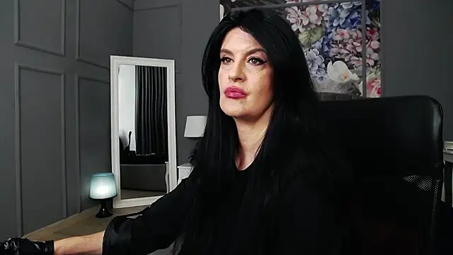 DomMelissaW online show from December 4, 8:51 pm