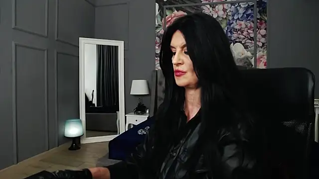 DomMelissaW online show from December 12, 2:26 am