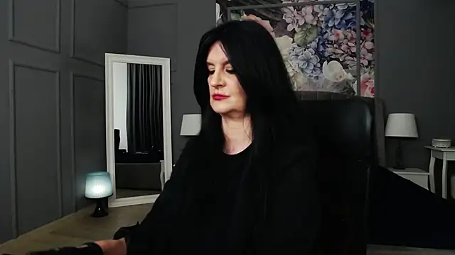 DomMelissaW online show from December 21, 3:14 am