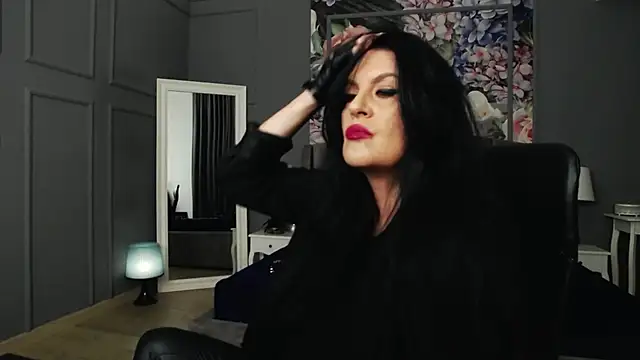 DomMelissaW online show from January 9, 8:55 pm