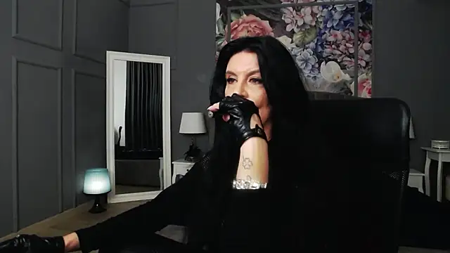 DomMelissaW online show from January 28, 12:47 am