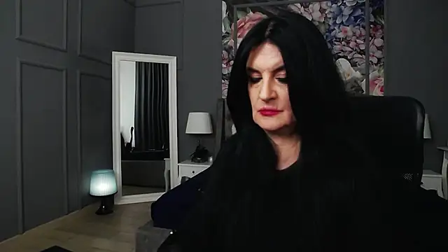 DomMelissaW online show from February 8, 12:38 am