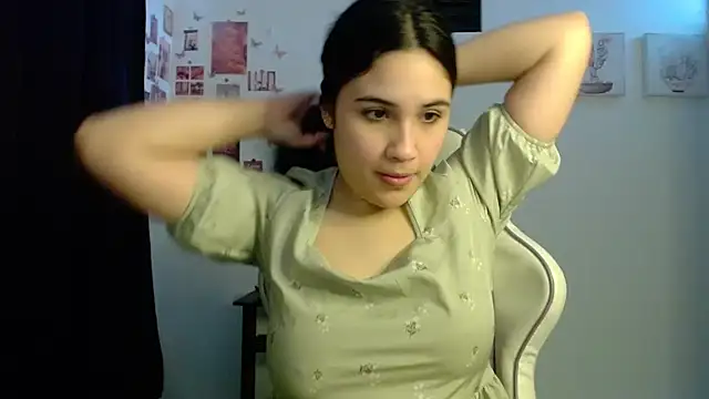 InocentHeaven1 online show from April 28, 12:32 pm