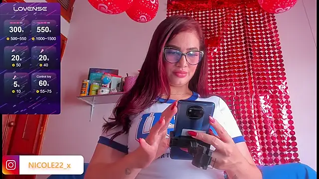 Snapshot of Nicole_x chatting on February 23, 2:04 pm Nicole x online show from February 23, 2:04 pm