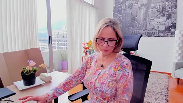 Snapshot of jane_turner chatting on January 6, 1:15 pm jane turner online show from January 6, 1:15 pm