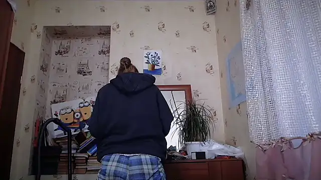 Snapshot of dream_alexa chatting on May 14, 2:51 am dream alexa online show from May 14, 2:51 am