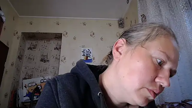 Snapshot of dream_alexa chatting on May 30, 1:57 am dream alexa online show from May 30, 1:57 am