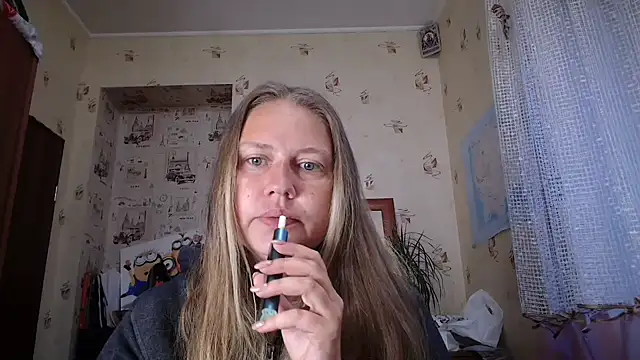Snapshot of dream_alexa chatting on June 1, 1:51 am dream alexa online show from June 1, 1:51 am