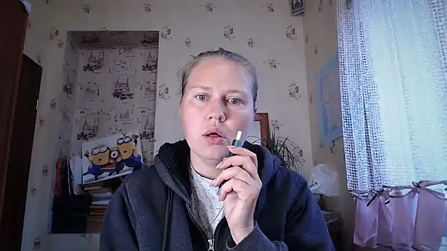 Snapshot of dream_alexa chatting on June 5, 2:40 am dream alexa online show from June 5, 2:40 am