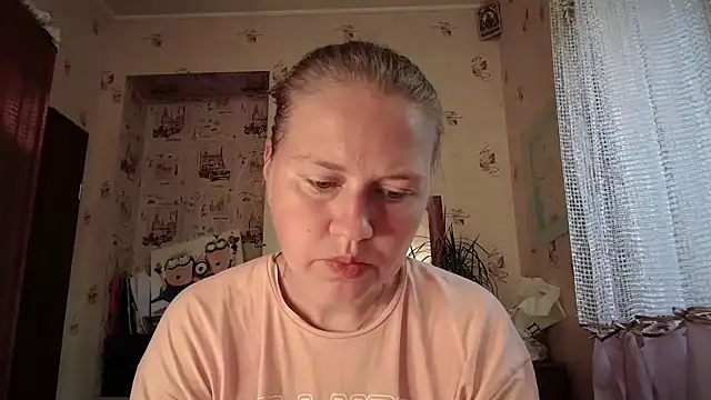 Snapshot of dream_alexa chatting on June 9, 3:18 am dream alexa online show from June 9, 3:18 am
