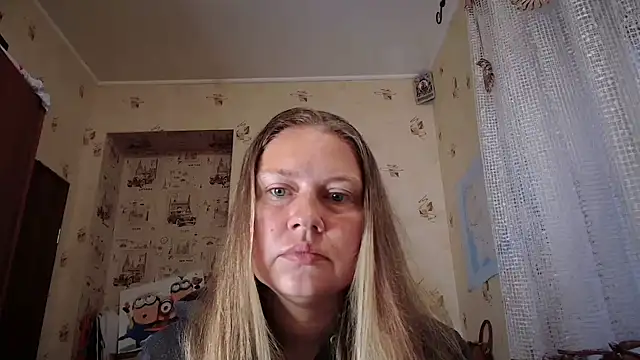 Snapshot of dream_alexa chatting on June 13, 2:20 am dream alexa online show from June 13, 2:20 am