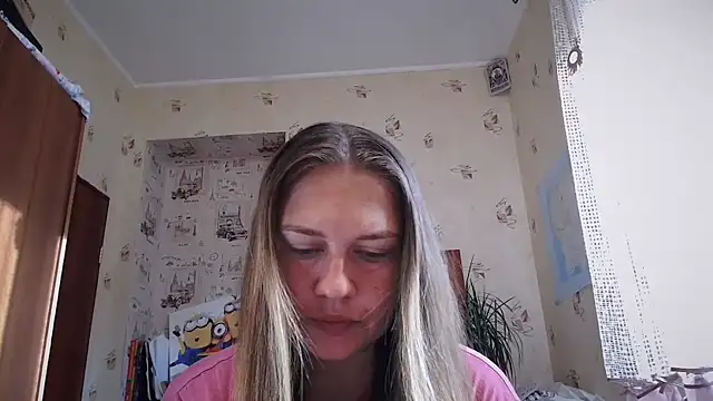 Snapshot of dream_alexa chatting on June 21, 3:53 am dream alexa online show from June 21, 3:53 am