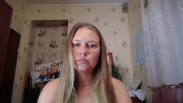 Snapshot of dream_alexa chatting on July 4, 3:35 am dream alexa online show from July 4, 3:35 am