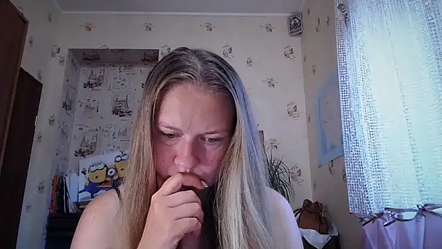Snapshot of dream_alexa chatting on July 15, 2:50 am dream alexa online show from July 15, 2:50 am