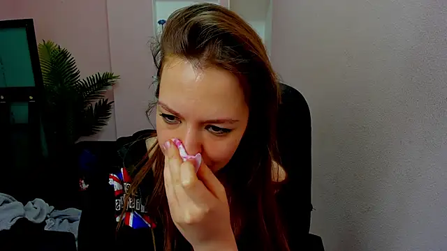 Persephoni online show from November 3, 12:35 am