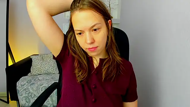 Persephoni online show from April 24, 10:39 am