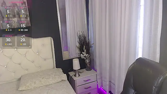 Snapshot of LiaVillalobos chatting on October 27, 2:21 pm LiaVillalobos online show from October 27, 2:21 pm