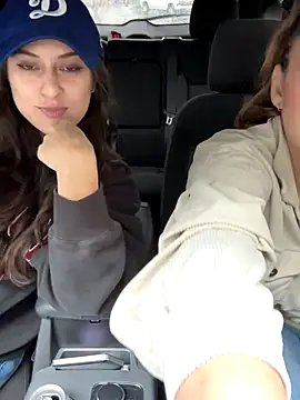 Snapshot of LeaGambit__ chatting on November 14, 8:07 pm LeaGambit online show from November 14, 8:07 pm