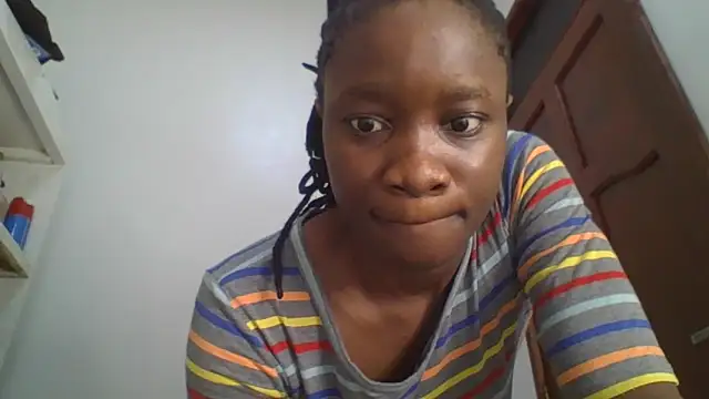 Snapshot of sweet_sassy_ chatting on October 29, 4:15 am sweet sassy online show from October 29, 4:15 am