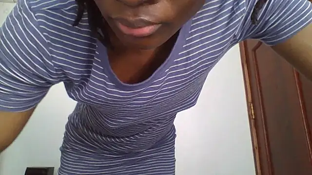 Snapshot of sweet_sassy_ chatting on November 13, 4:22 am sweet sassy online show from November 13, 4:22 am