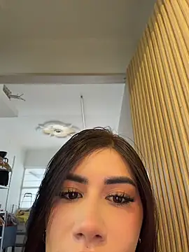Snapshot of clarachanelricek chatting on July 17, 8:57 pm clarachanelricek online show from July 17, 8:57 pm