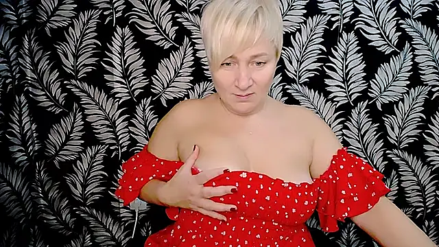 Snapshot of Olivia_playful chatting on December 7, 12:24 pm Olivia playful online show from December 7, 12:24 pm