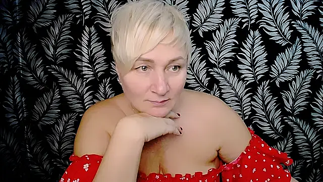 Snapshot of Olivia_playful chatting on December 7, 3:30 pm Olivia playful online show from December 7, 3:30 pm