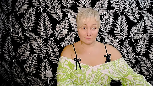 Snapshot of Olivia_playful chatting on December 14, 8:45 am Olivia playful online show from December 14, 8:45 am