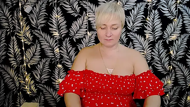 Snapshot of Olivia_playful chatting on January 3, 3:33 pm Olivia playful online show from January 3, 3:33 pm