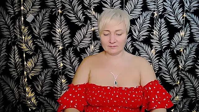 Snapshot of Olivia_playful chatting on January 5, 12:21 pm Olivia playful online show from January 5, 12:21 pm