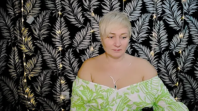 Snapshot of Olivia_playful chatting on January 7, 12:41 pm Olivia playful online show from January 7, 12:41 pm