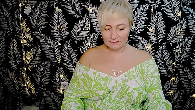 Snapshot of Olivia_playful chatting on January 7, 3:44 pm Olivia playful online show from January 7, 3:44 pm