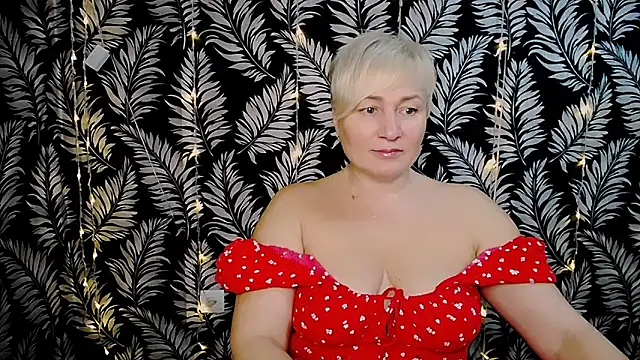 Snapshot of Olivia_playful chatting on February 1, 12:26 pm Olivia playful online show from February 1, 12:26 pm