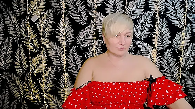 Snapshot of Olivia_playful chatting on February 9, 12:19 pm Olivia playful online show from February 9, 12:19 pm