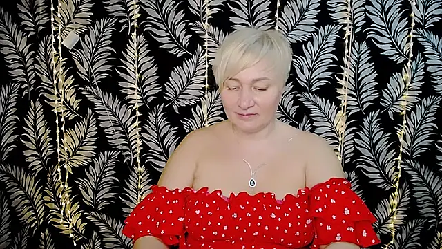 Snapshot of Olivia_playful chatting on February 13, 12:11 pm Olivia playful online show from February 13, 12:11 pm