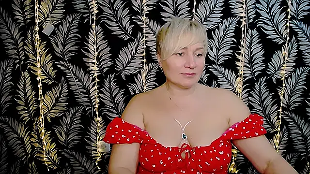 Snapshot of Olivia_playful chatting on February 14, 12:25 pm Olivia playful online show from February 14, 12:25 pm