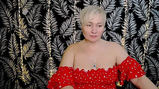 Snapshot of Olivia_playful chatting on February 15, 12:33 pm Olivia playful online show from February 15, 12:33 pm