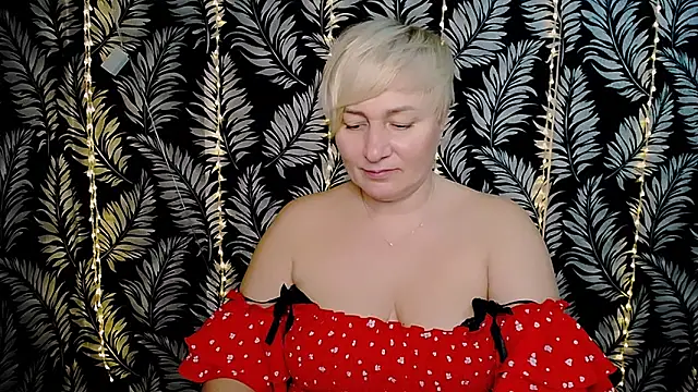 Snapshot of Olivia_playful chatting on February 16, 3:38 pm Olivia playful online show from February 16, 3:38 pm