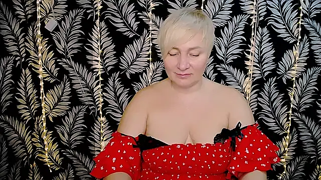 Snapshot of Olivia_playful chatting on February 20, 12:15 pm Olivia playful online show from February 20, 12:15 pm