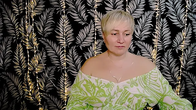 Snapshot of Olivia_playful chatting on March 15, 12:13 pm Olivia playful online show from March 15, 12:13 pm