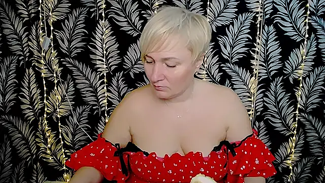 Snapshot of Olivia_playful chatting on March 17, 12:25 pm Olivia playful online show from March 17, 12:25 pm