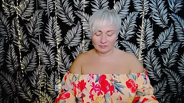 Snapshot of Olivia_playful chatting on October 24, 11:39 am Olivia playful online show from October 24, 11:39 am